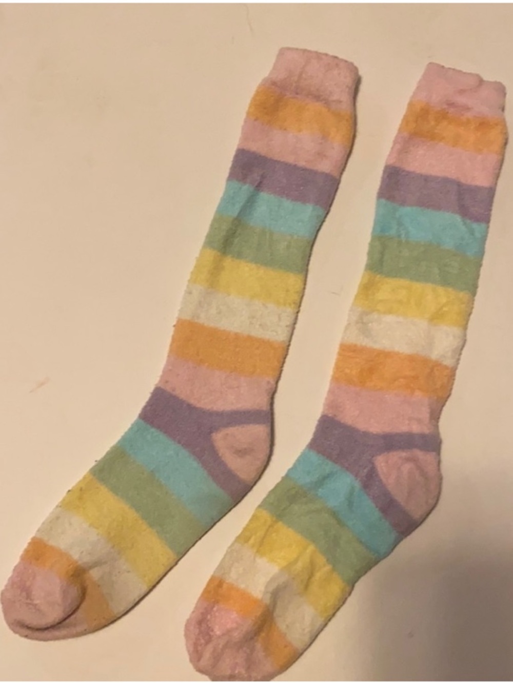 BATH & BODY WORKS Pastel Striped Fuzzy Socks EUC